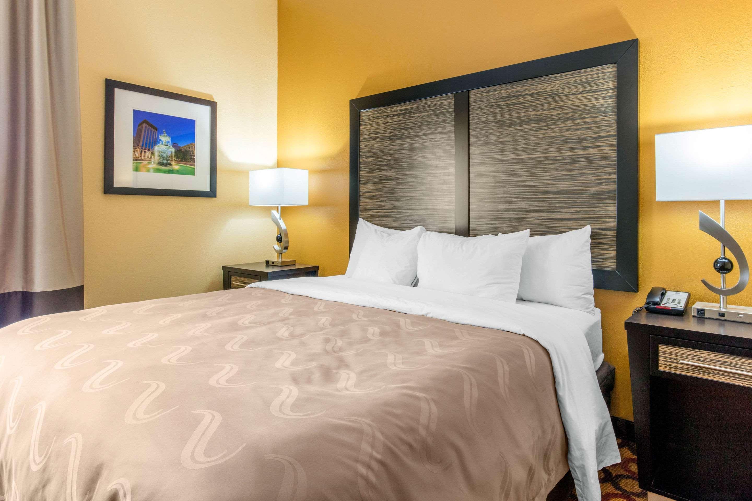 Quality Inn & Suites Montgomery East Carmichael Rd Exteriör bild