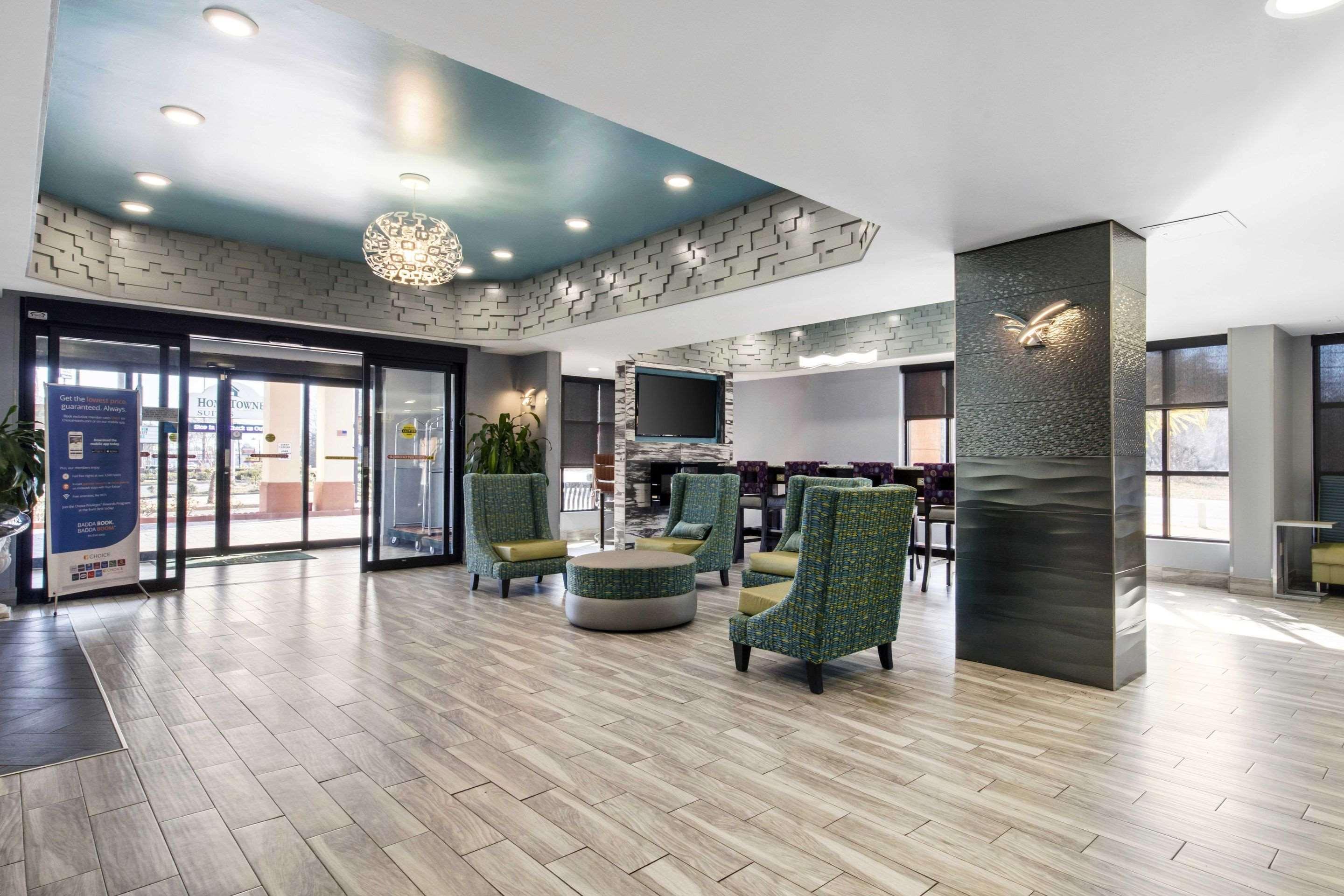 Quality Inn & Suites Montgomery East Carmichael Rd Exteriör bild