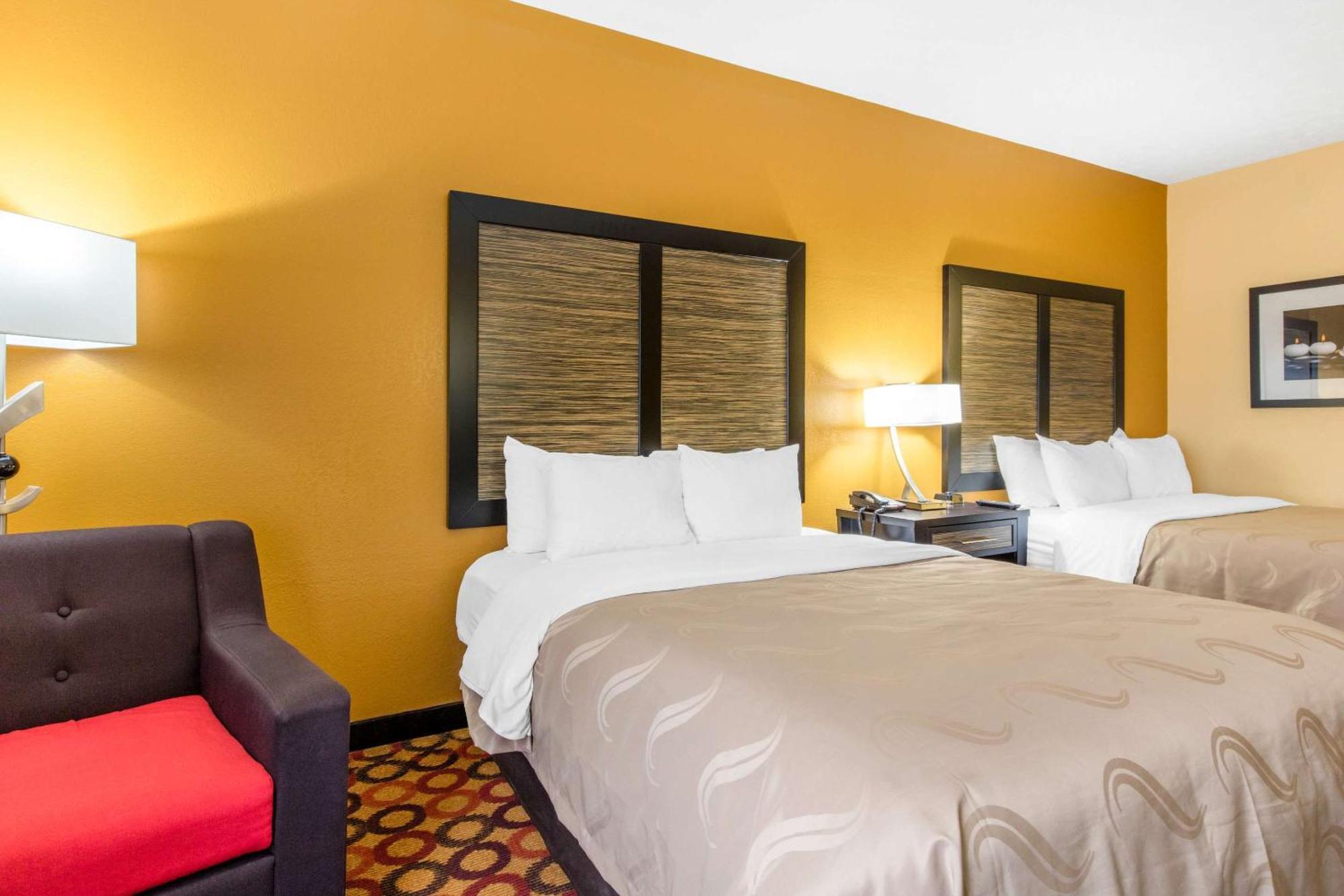 Quality Inn & Suites Montgomery East Carmichael Rd Exteriör bild